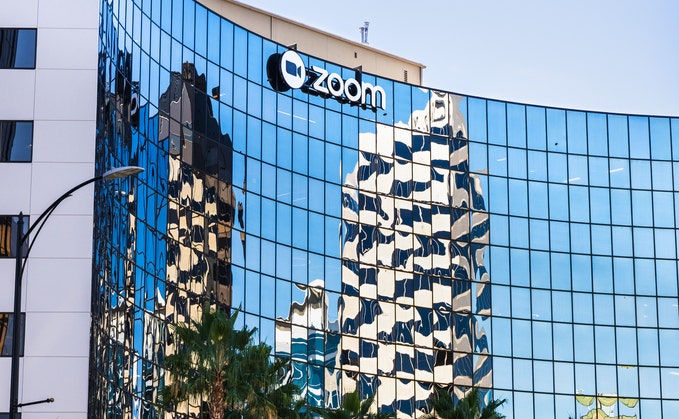 Strategische Umpositionierung: Zoom entlässt 150 Mitarbeitende