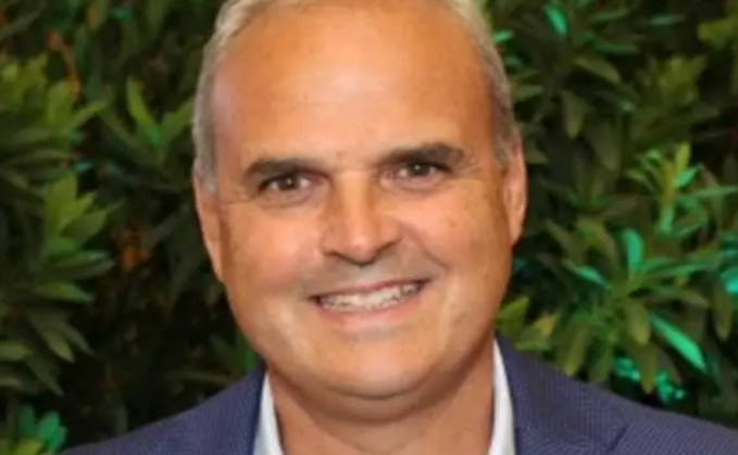 Kunden die Vorteile von KI-Anwendungen zu zeigen und vorzurechnen: Salesfoce-Channel-Chef Steve Cornfield will Partner dazu befähigen.